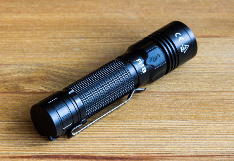 Olight R18